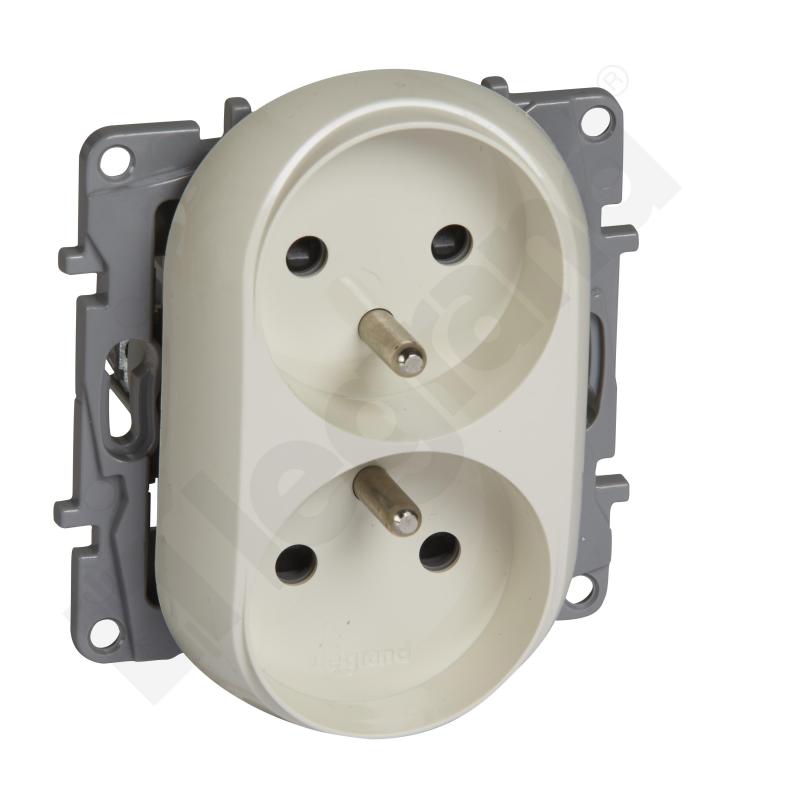 Niloe - Gniazdo 2x2P+Z 16 A do ramek wielokrotnych zaciski śrubowe KREMOWE z przesłoną